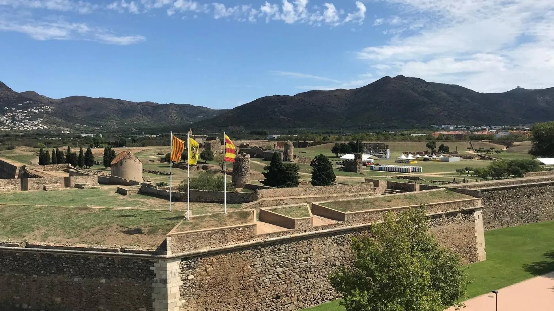 Apartamento En Complejo Residencial En Santa Margarita, Rosas España