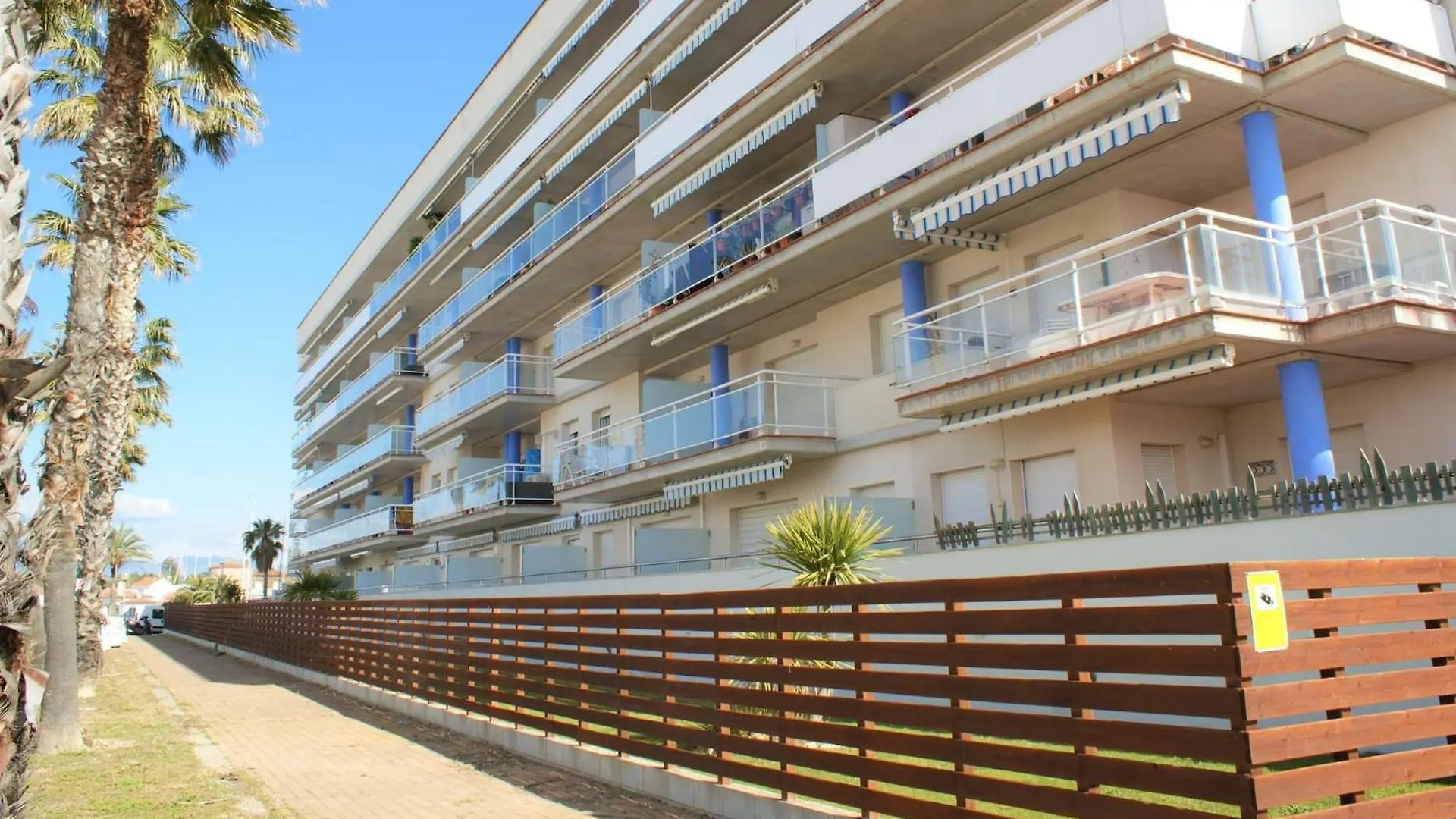 아파트 Apartamento En Complejo Residencial En Santa Margarita, 로지즈