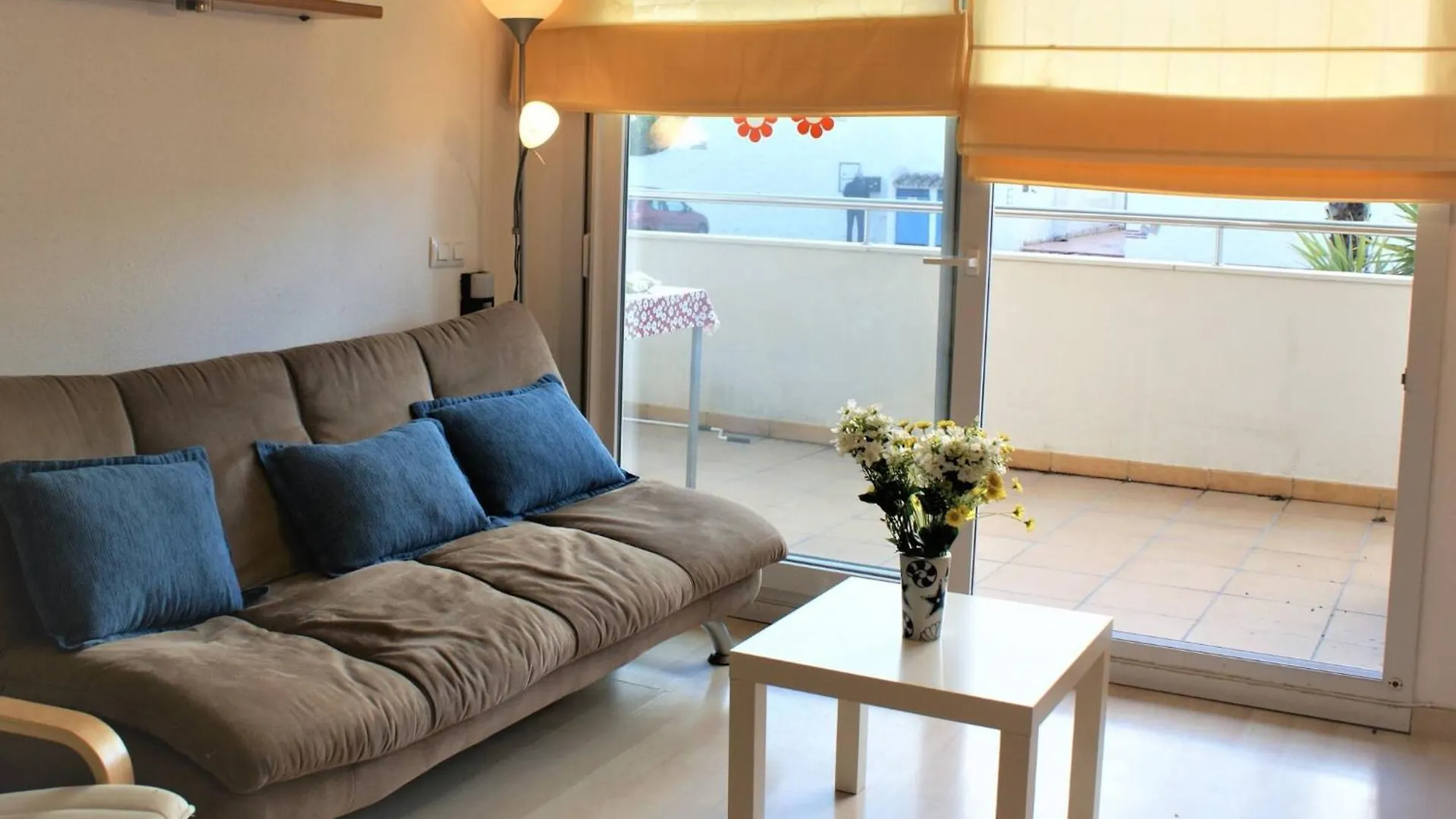 Apartamento En Complejo Residencial En Santa Margarita, 로지즈 0*,